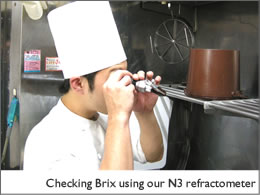 Checking Brix using our N3 refractometer