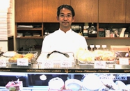 Managing Chef Mr. Tetsuhide Park